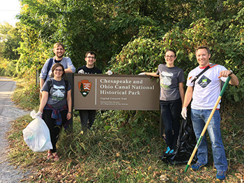 Volunteer Cleanup on the Capital Crescent Trail | RTC